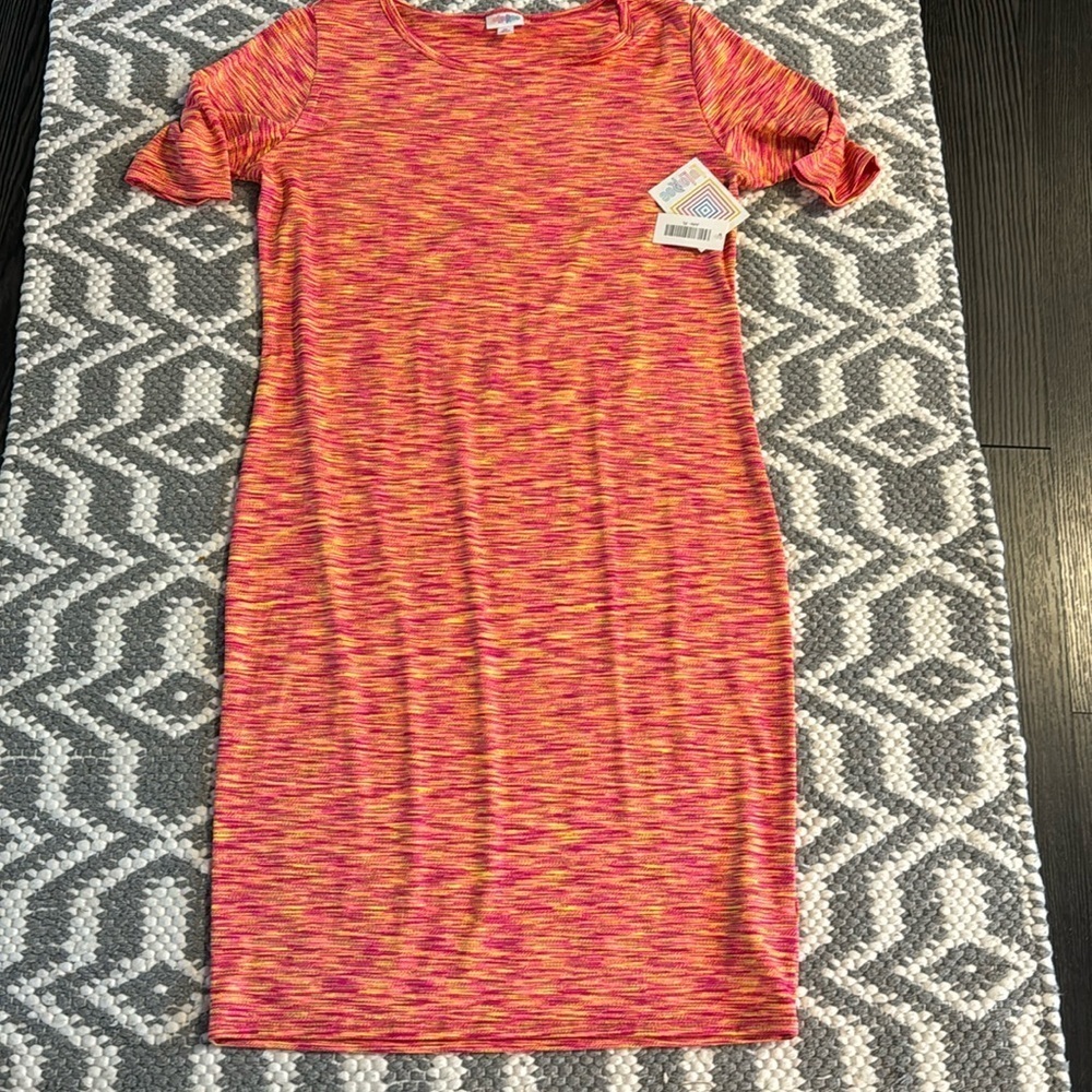 NWT🍍LULAROE -JULIA DRESS🍍sz XL🍍pit to pit 20🍍length 40”🍍M-1